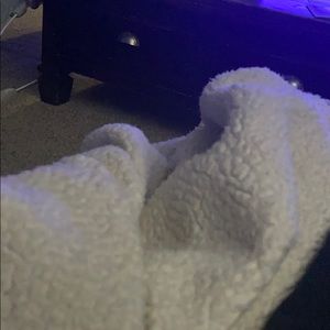 Meet your Posher, Krystal